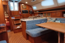 2011, Hunter, 45 Deck Salon