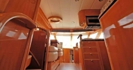 2004, Pilothouse