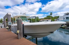 2018, Boston Whaler, 350 Outrage