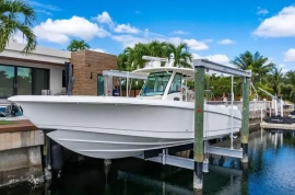 2018, Boston Whaler, 350 Outrage
