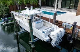 2018, Boston Whaler, 350 Outrage