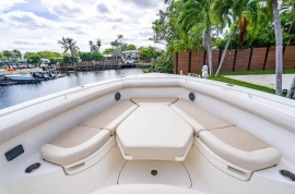 2018, Boston Whaler, 350 Outrage