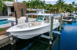 2018, Boston Whaler, 350 Outrage