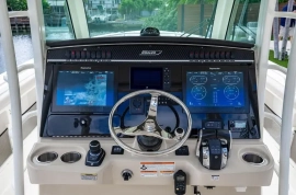2018, Boston Whaler, 350 Outrage