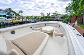 2018, Boston Whaler, 350 Outrage