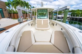 2018, Boston Whaler, 350 Outrage