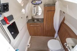 2018, Boston Whaler, 350 Outrage