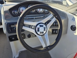 2015, Stingray, 215 LR