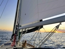 2001, Island Packet, IP380