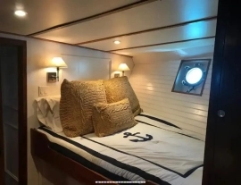 1963, Fairline, 82