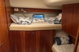 2004, Tiara Yachts, 4400 Sovran