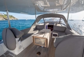 2018, Dufour, DUFOUR 520