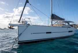 2018, Dufour, DUFOUR 520