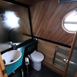 2004, Aqualine, 57ft Semi Traditional Aqualine Manhattan
