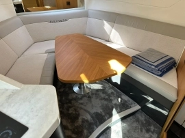 2023, Fairline, F33