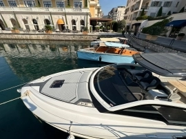 2023, Fairline, F33