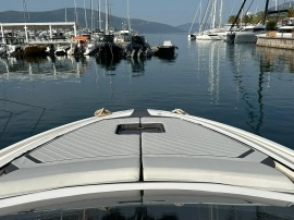2023, Fairline, F33
