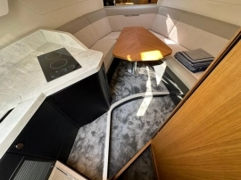 2023, Fairline, F33