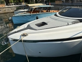 2023, Fairline, F33