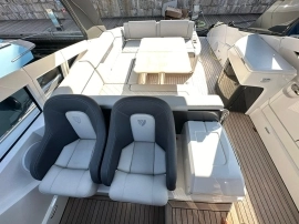 2023, Fairline, F33