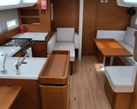 2021, Jeanneau, 410