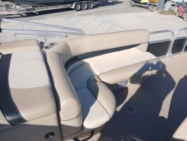2013, Sun Tracker, 22 DLX Fishing Barge