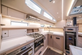 2025, Jeanneau, Yacht 65