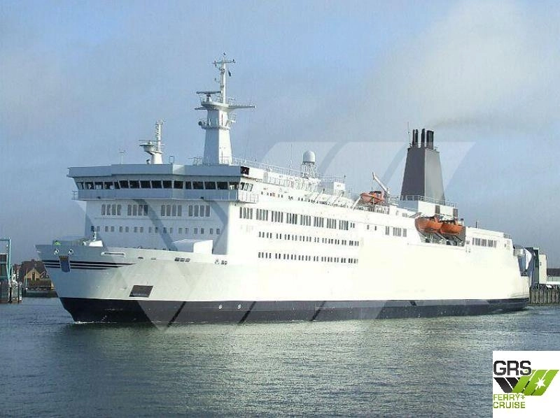 PRICE REDUCED / 170m / 900 pax Passenger / RoRo S