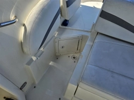 2011, Bayliner, 802