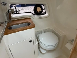 2016, Bayliner, 842