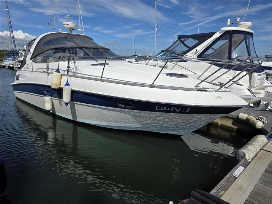 2001, Bavaria, 330 Sport