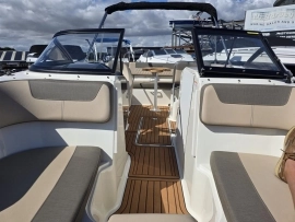 2020, Bayliner, VR6