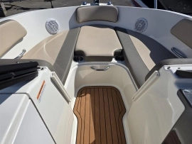 2020, Bayliner, VR6