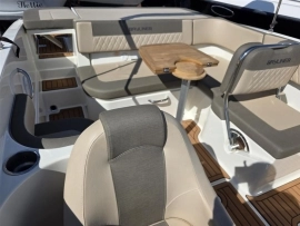 2020, Bayliner, VR6