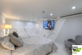 PRICE REDUCED & PROMPT AVAILABLE  for Sale 134m / 