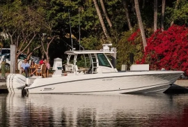 2018, Boston Whaler, 350 OUTRAGE