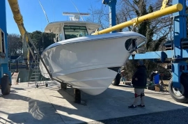 2018, Boston Whaler, 350 OUTRAGE