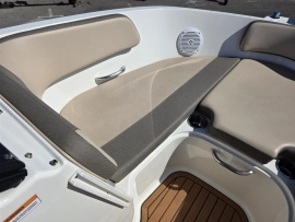 2020, Bayliner, VR6