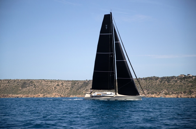 New YYachts Y7: 72 feet of carbon built around the owner at the helm